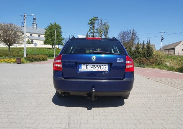 Skoda Octavia cena 17900 przebieg: 218000, rok produkcji 2007 z Kielce małe 562